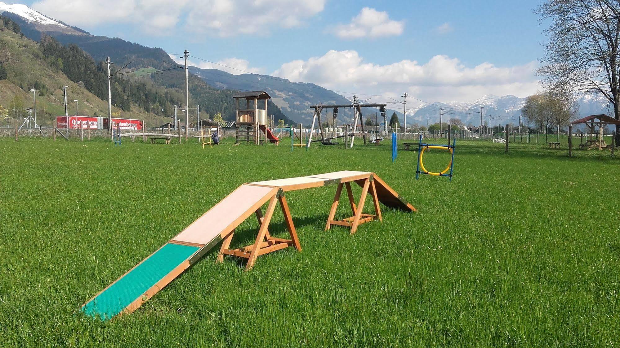 Chaletdorf Zellersee Maishofen Exterior foto